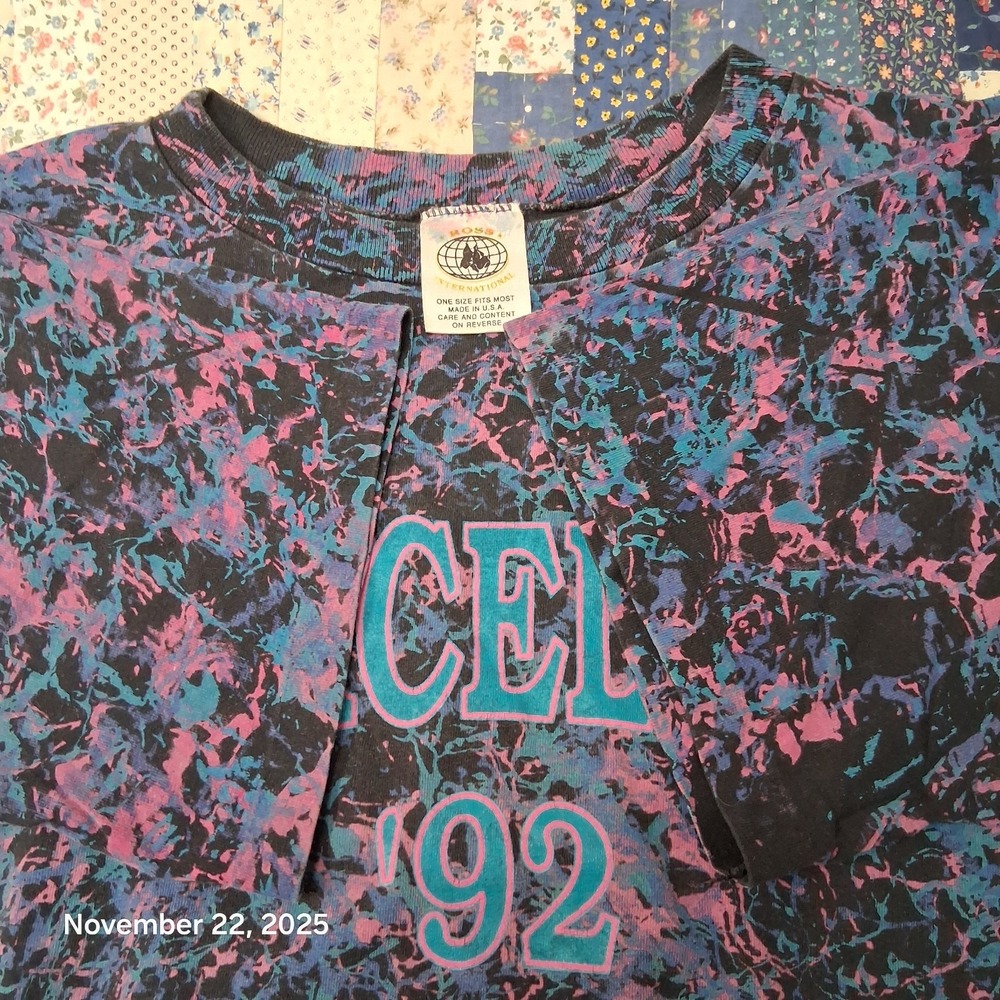 VTG 1992 Barcelona T Shirt One Size Splatter Graphic All Over Rare Batik Street - Picture 4 of 11